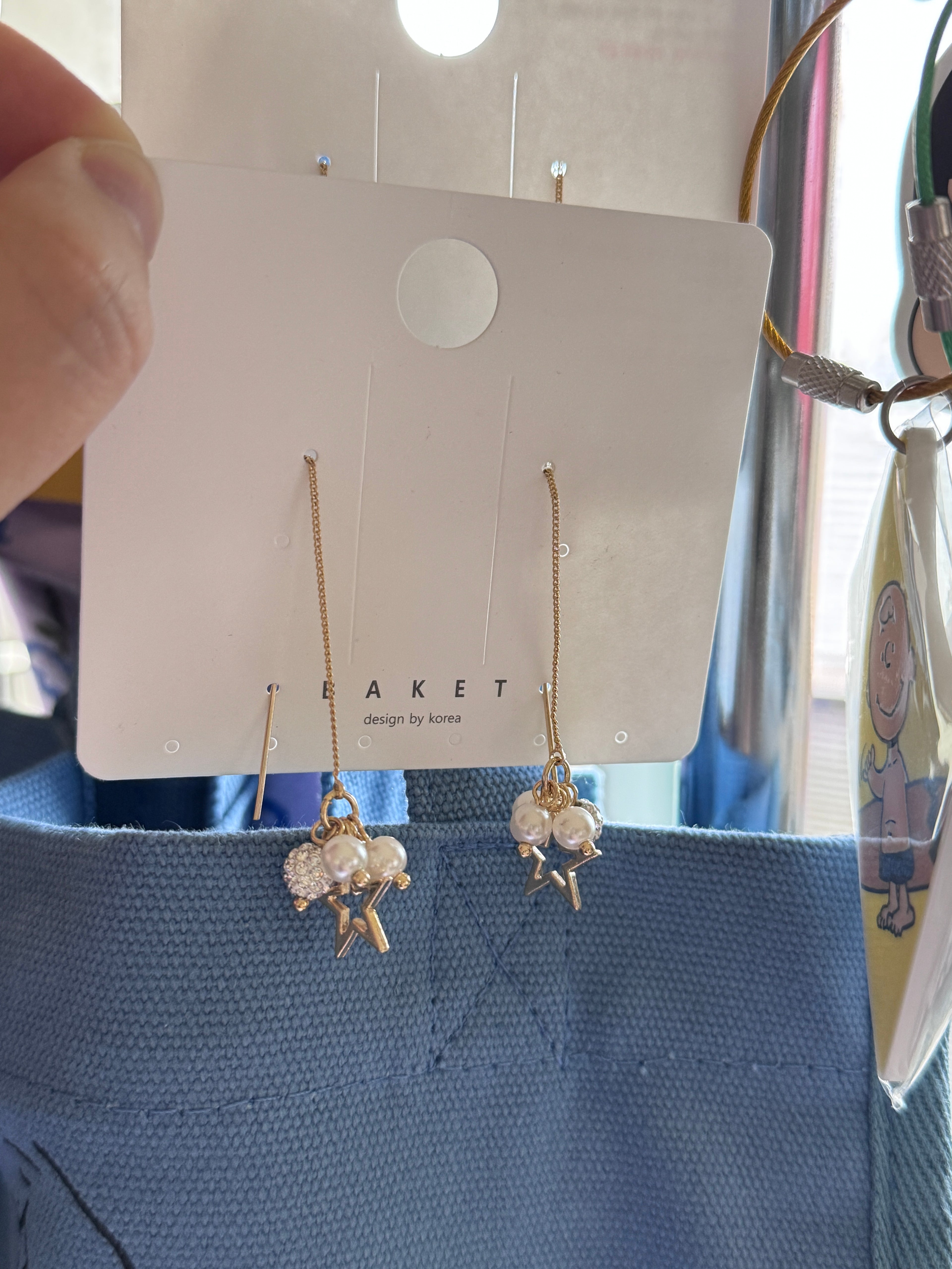 Made in Korea, Earrings
