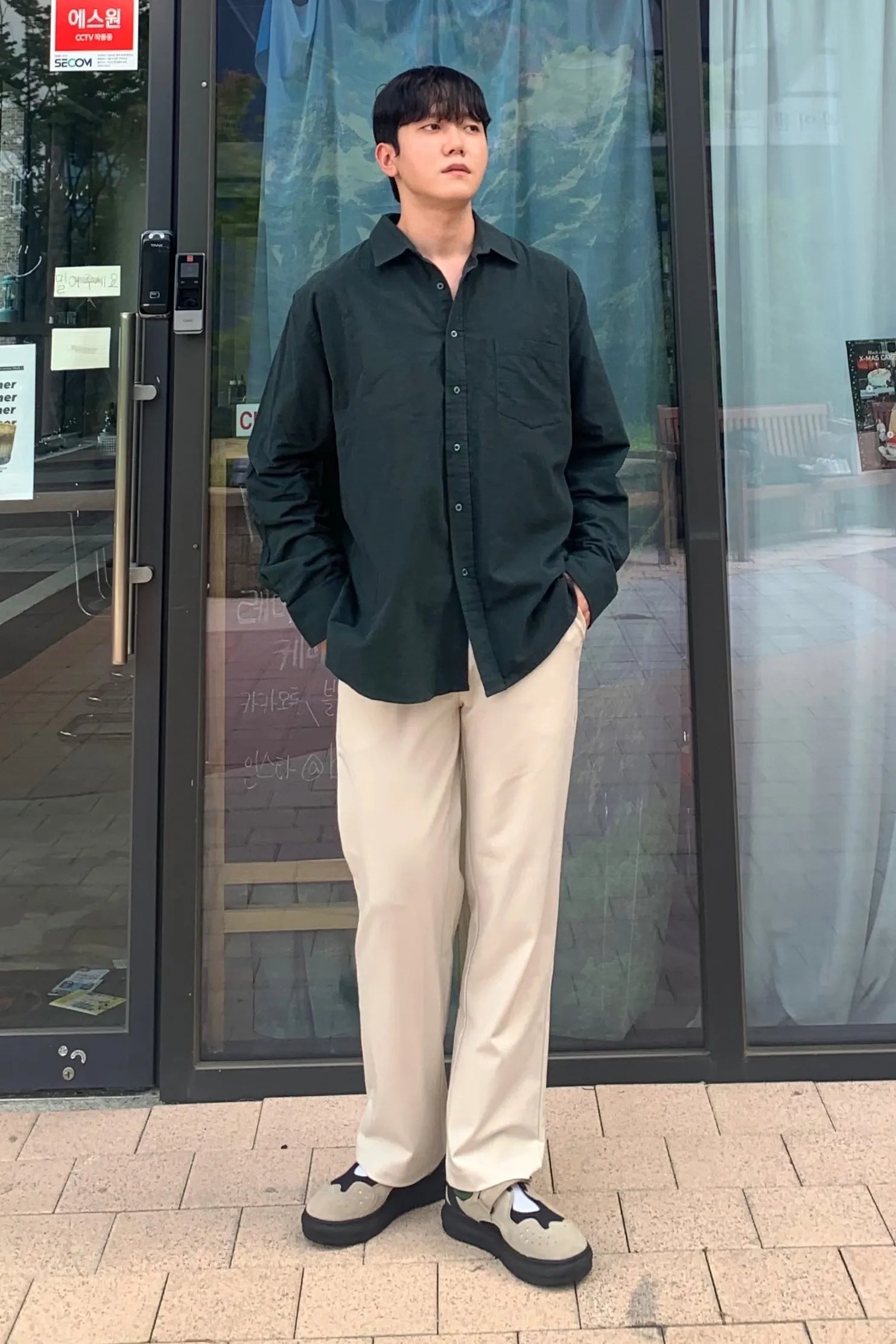 Unisex Semi-Wide Banding Slacks, Cream